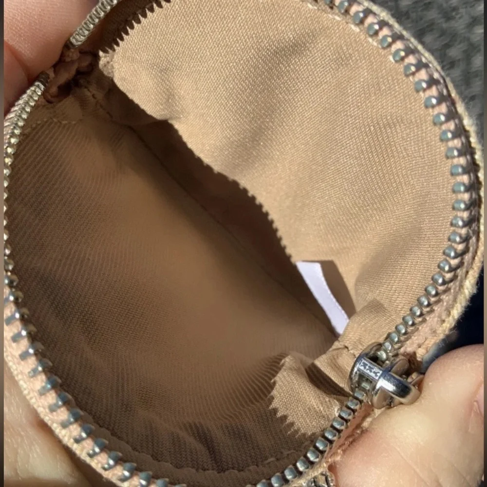 Coach nwt circular